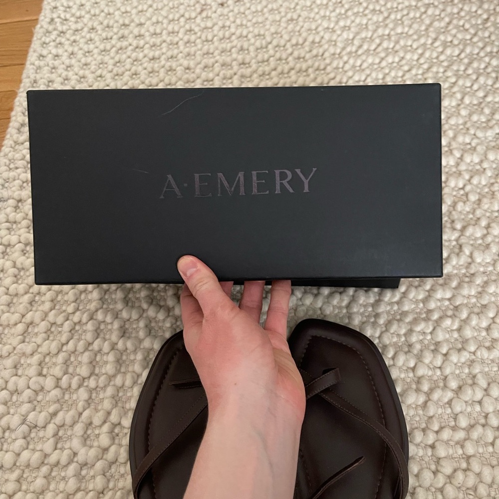 A.Emery Lucia Sandals Walnut - Picture 5 of 9